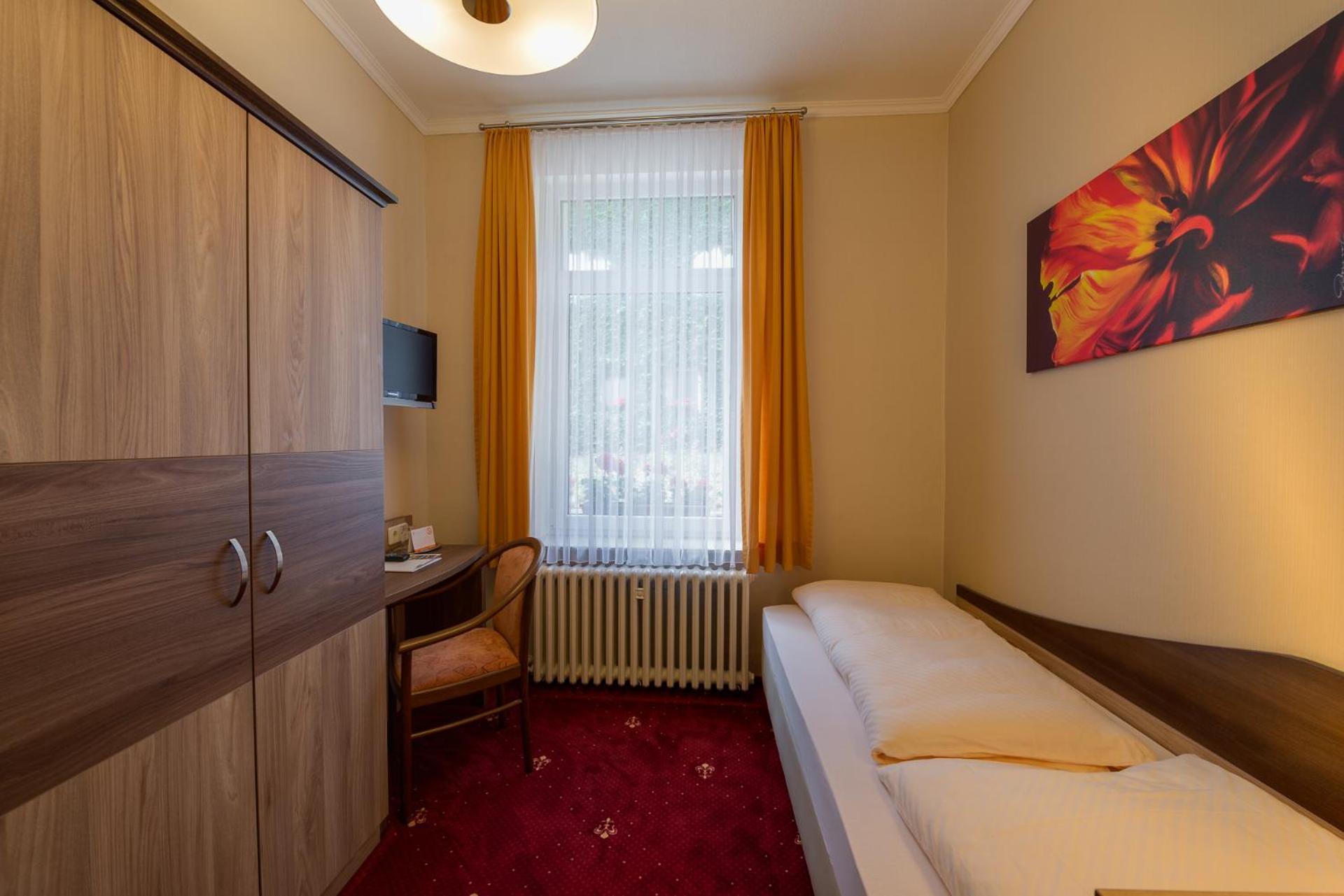 Berghotel Wilhelmsburg Bad Kosen Pokoj fotografie