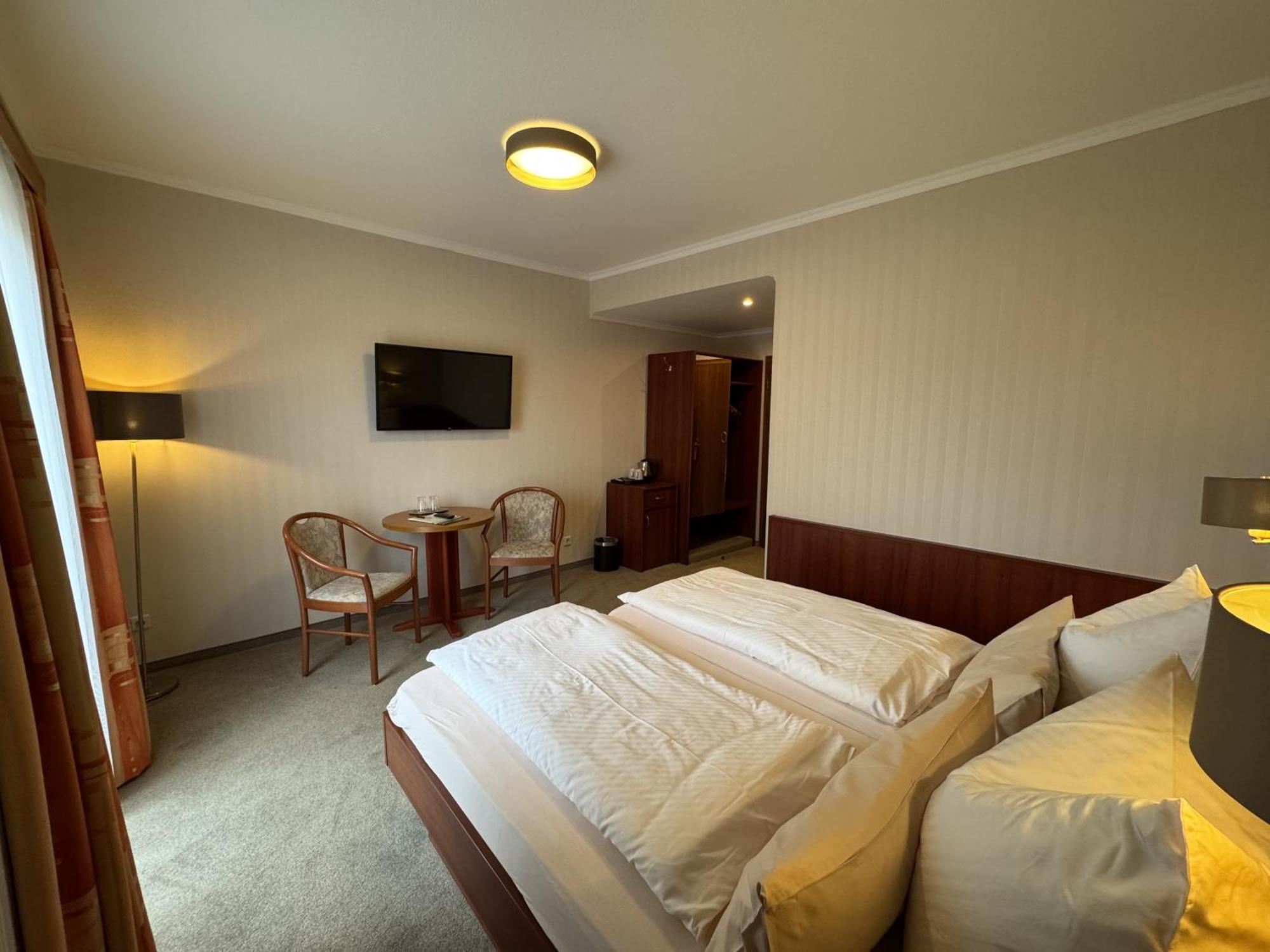 Berghotel Wilhelmsburg Bad Kosen Pokoj fotografie