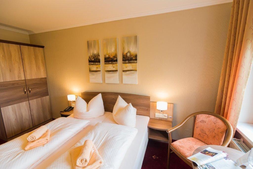 Berghotel Wilhelmsburg Bad Kosen Pokoj fotografie