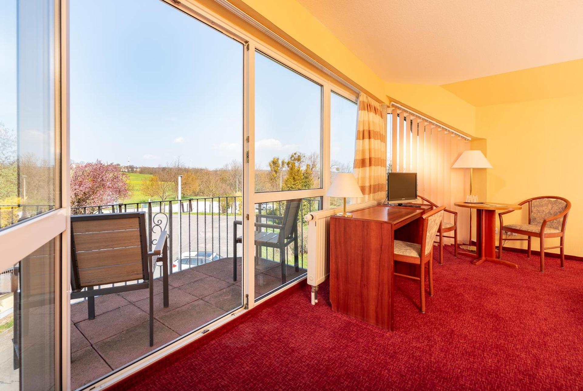 Berghotel Wilhelmsburg Bad Kosen Pokoj fotografie